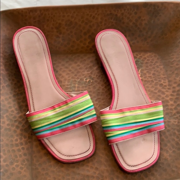 🎉 🎉10 for $10 💕💕💕 💕Unisa Sandals - Picture 2 of 7